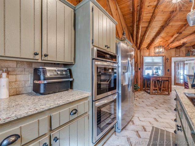 370 N BK 1600 Road, Stigler, OK 74462