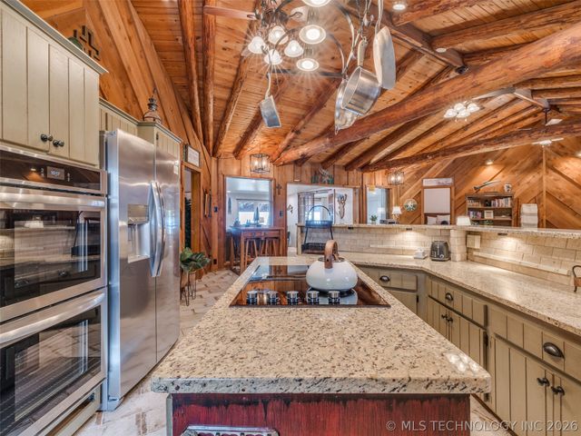 370 N BK 1600 Road, Stigler, OK 74462