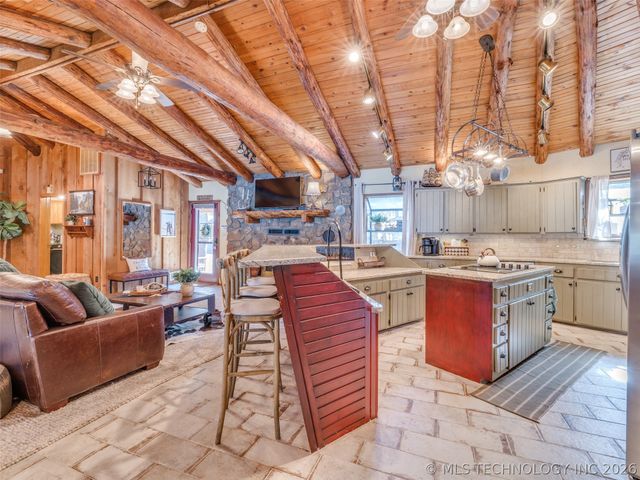 370 N BK 1600 Road, Stigler, OK 74462