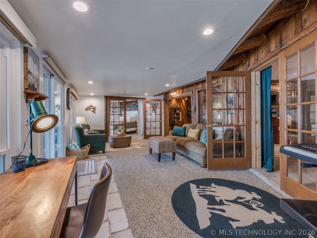 370 N BK 1600 Road, Stigler, OK 74462