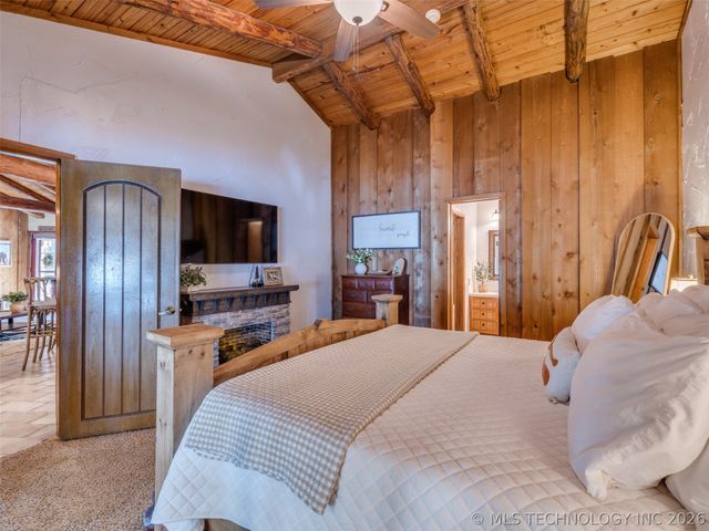 370 N BK 1600 Road, Stigler, OK 74462