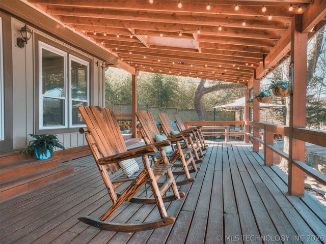 370 N BK 1600 Road, Stigler, OK 74462