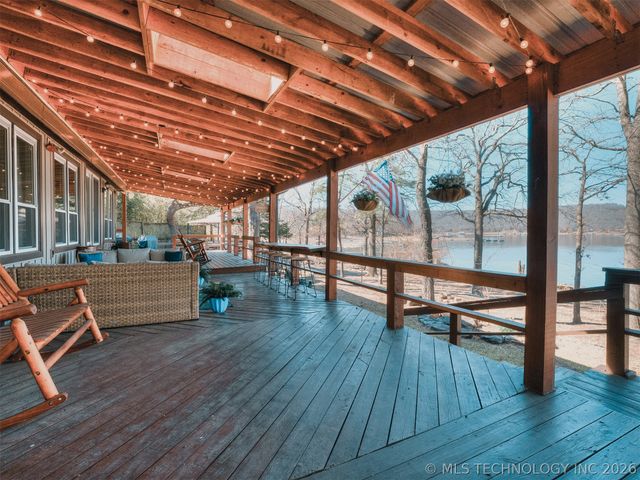 370 N BK 1600 Road, Stigler, OK 74462