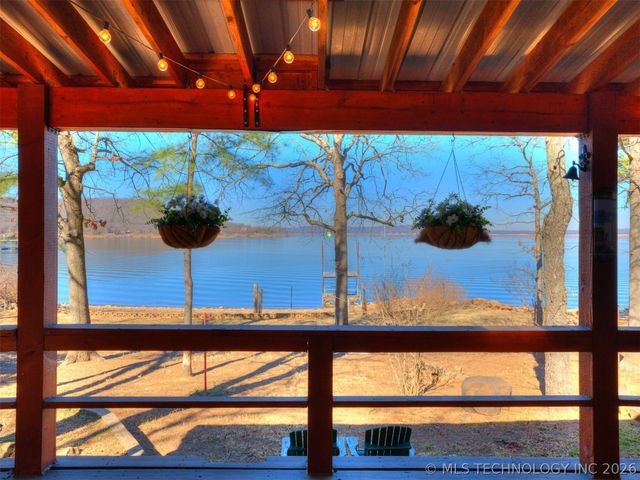 370 N BK 1600 Road, Stigler, OK 74462