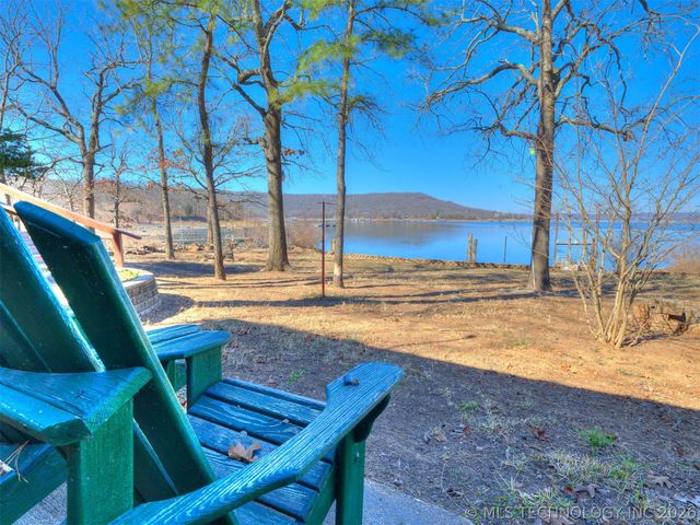 370 N BK 1600 Road, Stigler, OK 74462