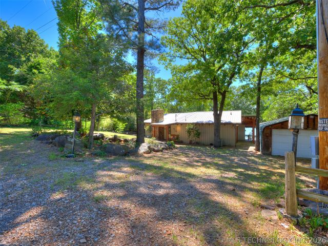 370 N BK 1600 Road, Stigler, OK 74462