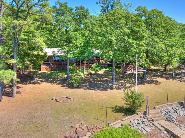 370 N BK 1600 Road, Stigler, OK 74462