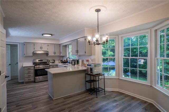 4121 Willow Walk SW, Lilburn, GA 30047