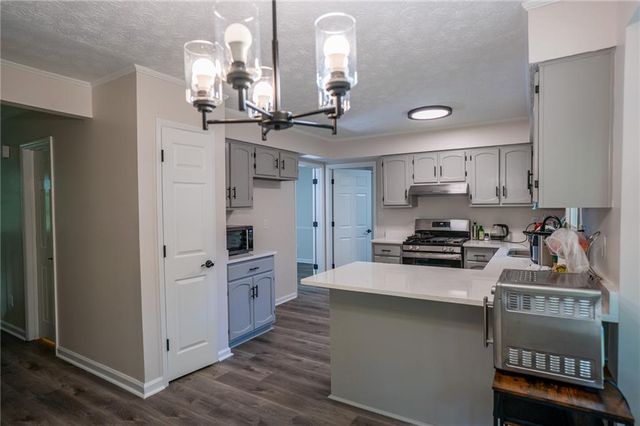 4121 Willow Walk SW, Lilburn, GA 30047