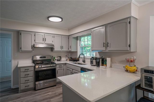 4121 Willow Walk SW, Lilburn, GA 30047