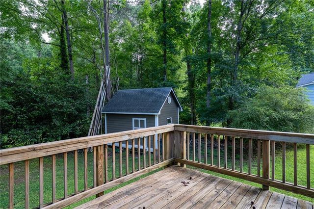 4121 Willow Walk SW, Lilburn, GA 30047