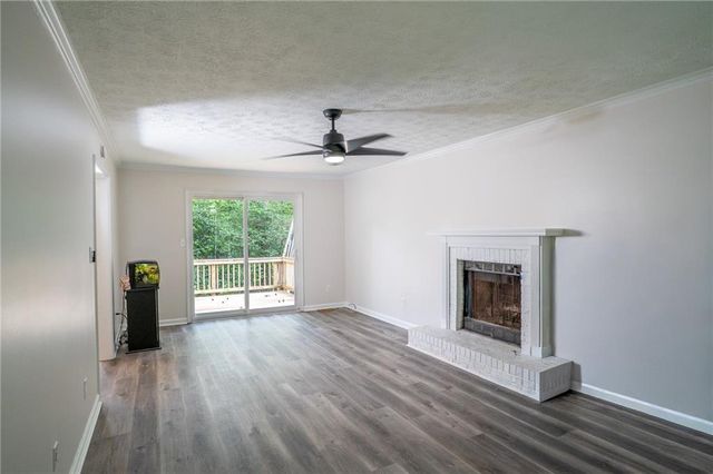 4121 Willow Walk SW, Lilburn, GA 30047