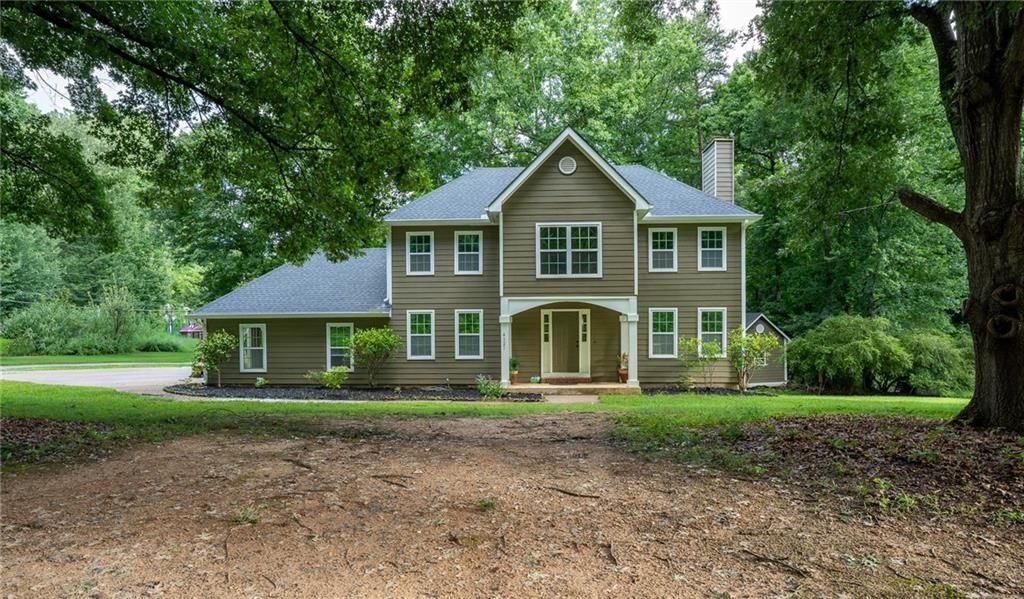 4121 Willow Walk SW, Lilburn, GA 30047