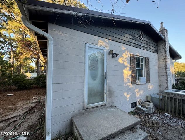 105 NE 67th Street, Oak Island, NC 28465