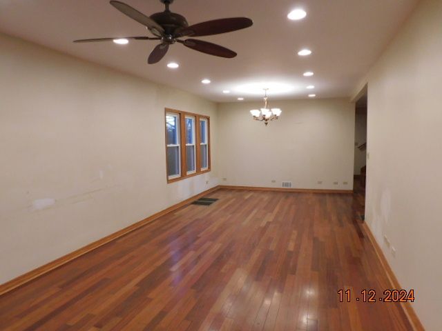 432 S Michigan Avenue, Villa Park, IL 60181