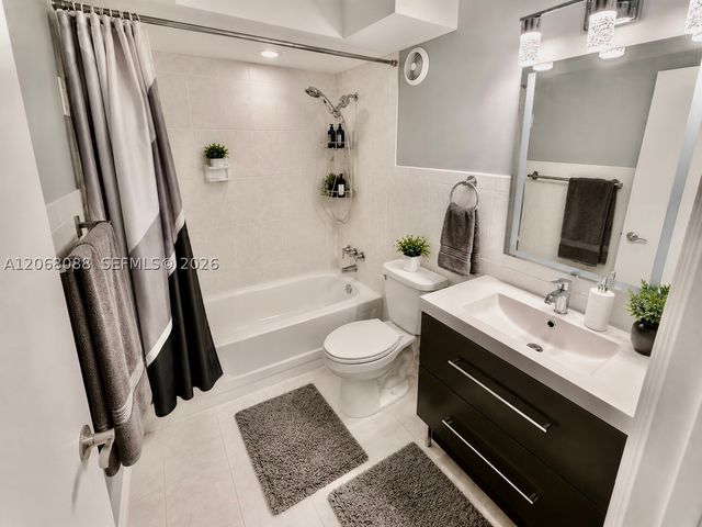 1600 S Ocean Dr 14F, Hollywood, FL 33019