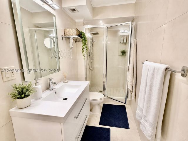 1600 S Ocean Dr 14F, Hollywood, FL 33019