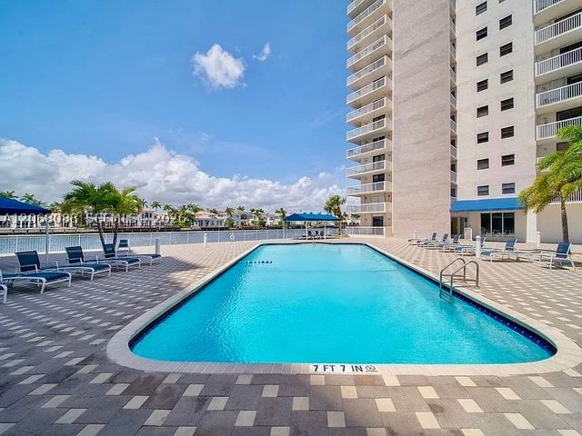 1600 S Ocean Dr 14F, Hollywood, FL 33019