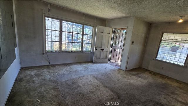 1605 E Orchard, Compton, CA 90221