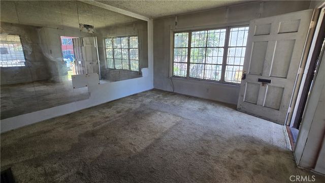 1605 E Orchard, Compton, CA 90221