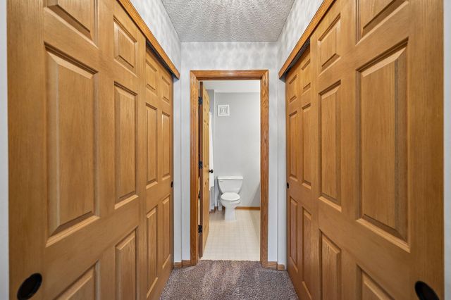 16369 Javari Court, Lakeville, MN 55044