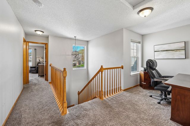 16369 Javari Court, Lakeville, MN 55044