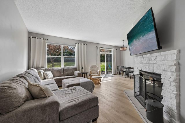 16369 Javari Court, Lakeville, MN 55044