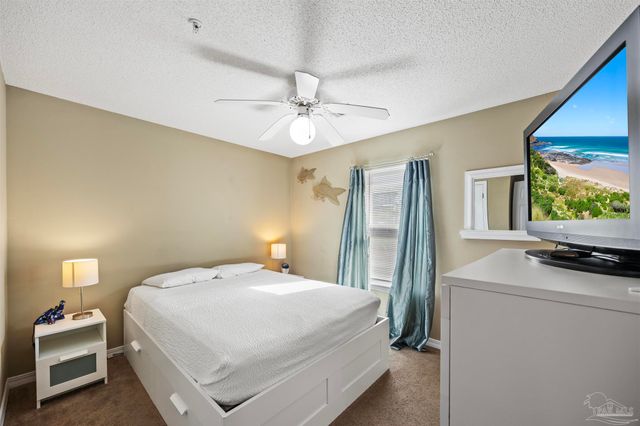 7464 Sunset Harbor Dr 111, Navarre, FL 32566