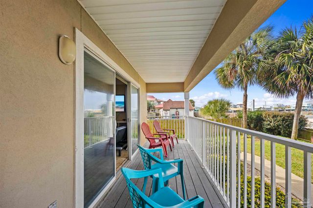 7464 Sunset Harbor Dr 111, Navarre, FL 32566