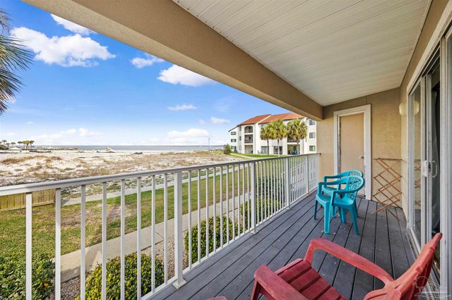 7464 Sunset Harbor Dr 111, Navarre, FL 32566