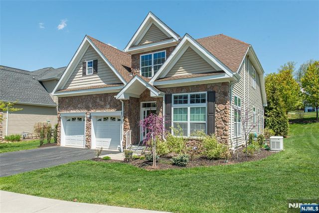 2 Harrison Way, Mount Arlington Boro, NJ 07856