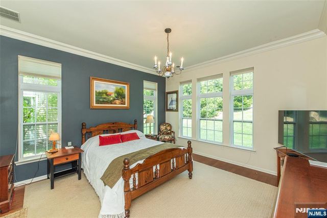 2 Harrison Way, Mount Arlington Boro, NJ 07856