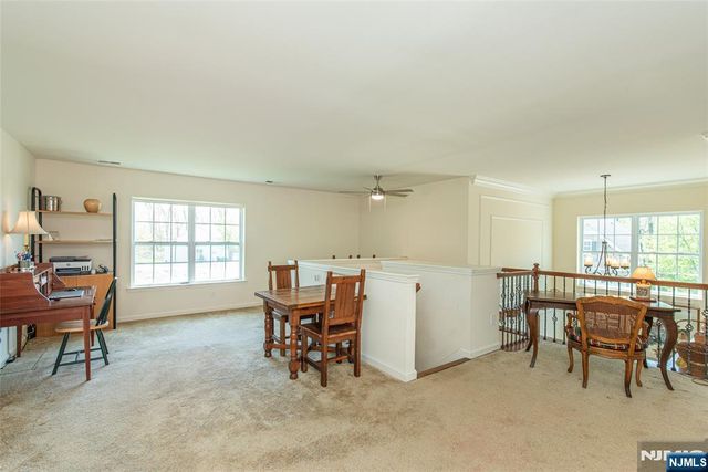 2 Harrison Way, Mount Arlington Boro, NJ 07856