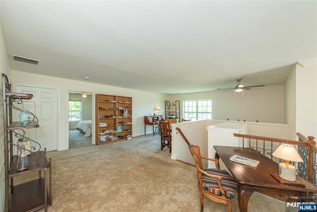 2 Harrison Way, Mount Arlington Boro, NJ 07856