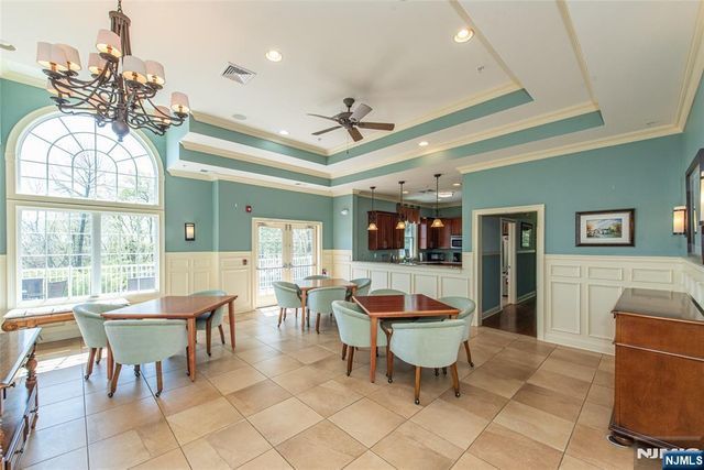 2 Harrison Way, Mount Arlington Boro, NJ 07856