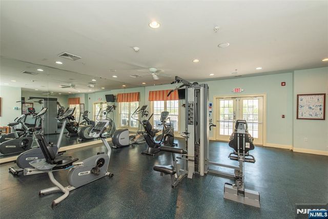 2 Harrison Way, Mount Arlington Boro, NJ 07856