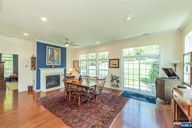 2 Harrison Way, Mount Arlington Boro, NJ 07856