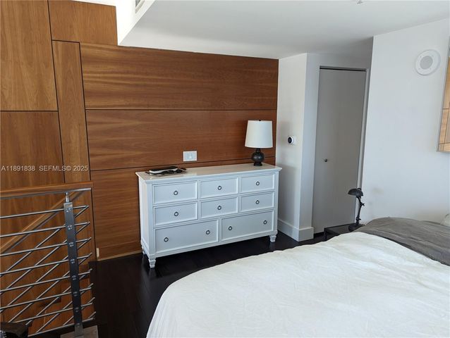41 SE 5th Street 2302, Miami, FL 33131