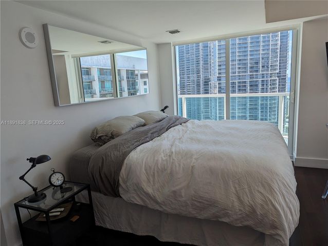 41 SE 5th Street 2302, Miami, FL 33131