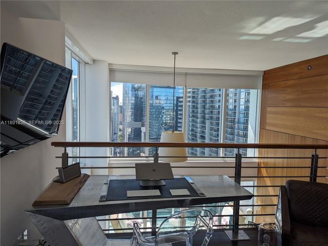 41 SE 5th Street 2302, Miami, FL 33131