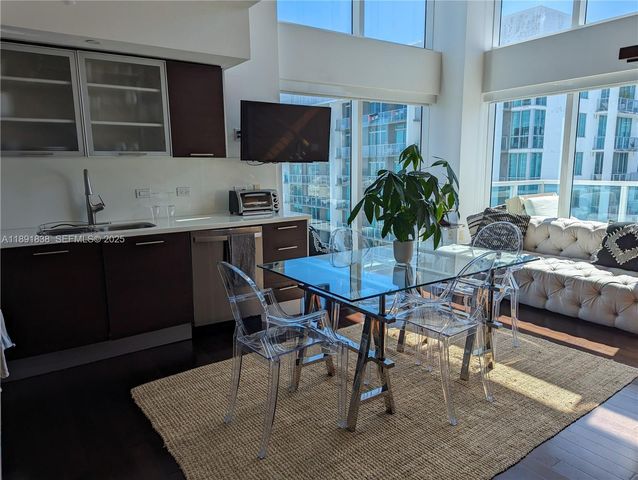 41 SE 5th Street 2302, Miami, FL 33131