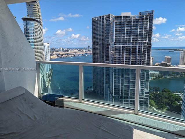 41 SE 5th Street 2302, Miami, FL 33131