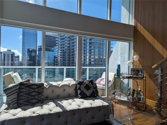 41 SE 5th Street 2302, Miami, FL 33131
