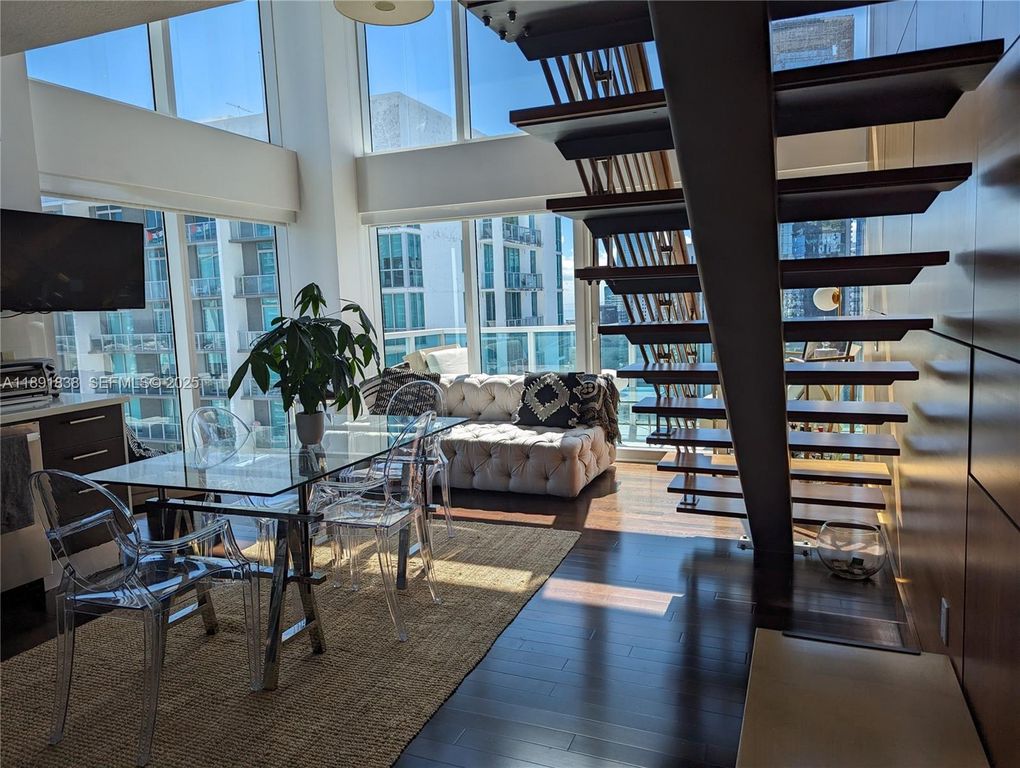 41 SE 5th Street 2302, Miami, FL 33131
