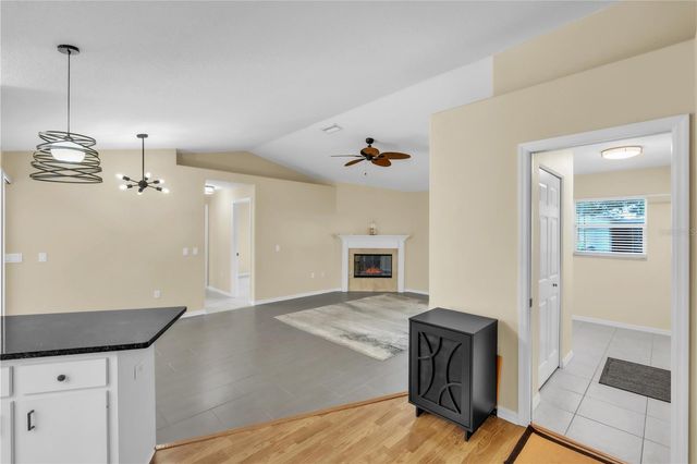 2114 49TH AVENUE E, Bradenton, FL 34203