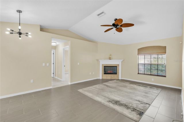 2114 49TH AVENUE E, Bradenton, FL 34203