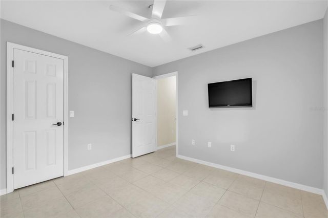 2114 49TH AVENUE E, Bradenton, FL 34203