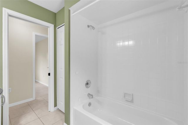 2114 49TH AVENUE E, Bradenton, FL 34203