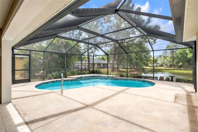 2114 49TH AVENUE E, Bradenton, FL 34203