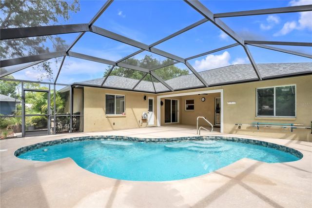 2114 49TH AVENUE E, Bradenton, FL 34203